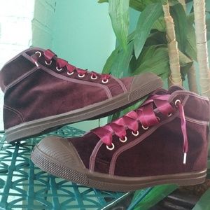 FREE PEOPLE Bensimon Plum Velvet Mid Top Sneakers